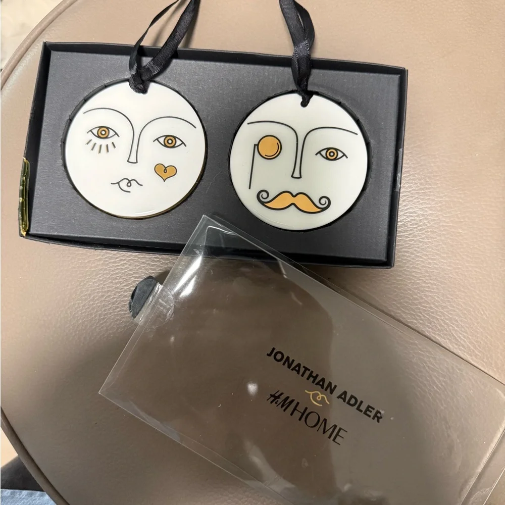 Jonathan Adler home - decorative man/woman faces (reversible)